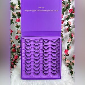 20 Pairs of 3D lashes I Lash Book | Mink Lashes I Faux Lashes | Dluxe Natural 01
